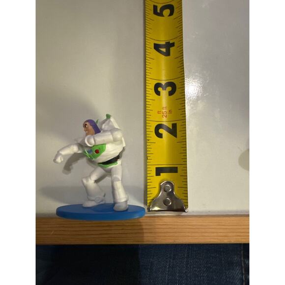 Disney Pixar Toy Story 2021 Woody, Buzz Lightyear Toppers, Buzz Lightyear Figure - Picture 13 of 16